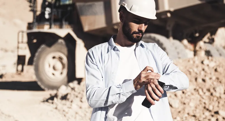 Unmasking Construction Time Theft: How Time Tracking Prevents Costly Payroll Fraud on Your Jobsite