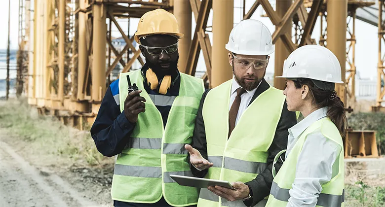 Construction Labor Cost Tracking: How Digital Time Tracking Keeps Jobs on Budget